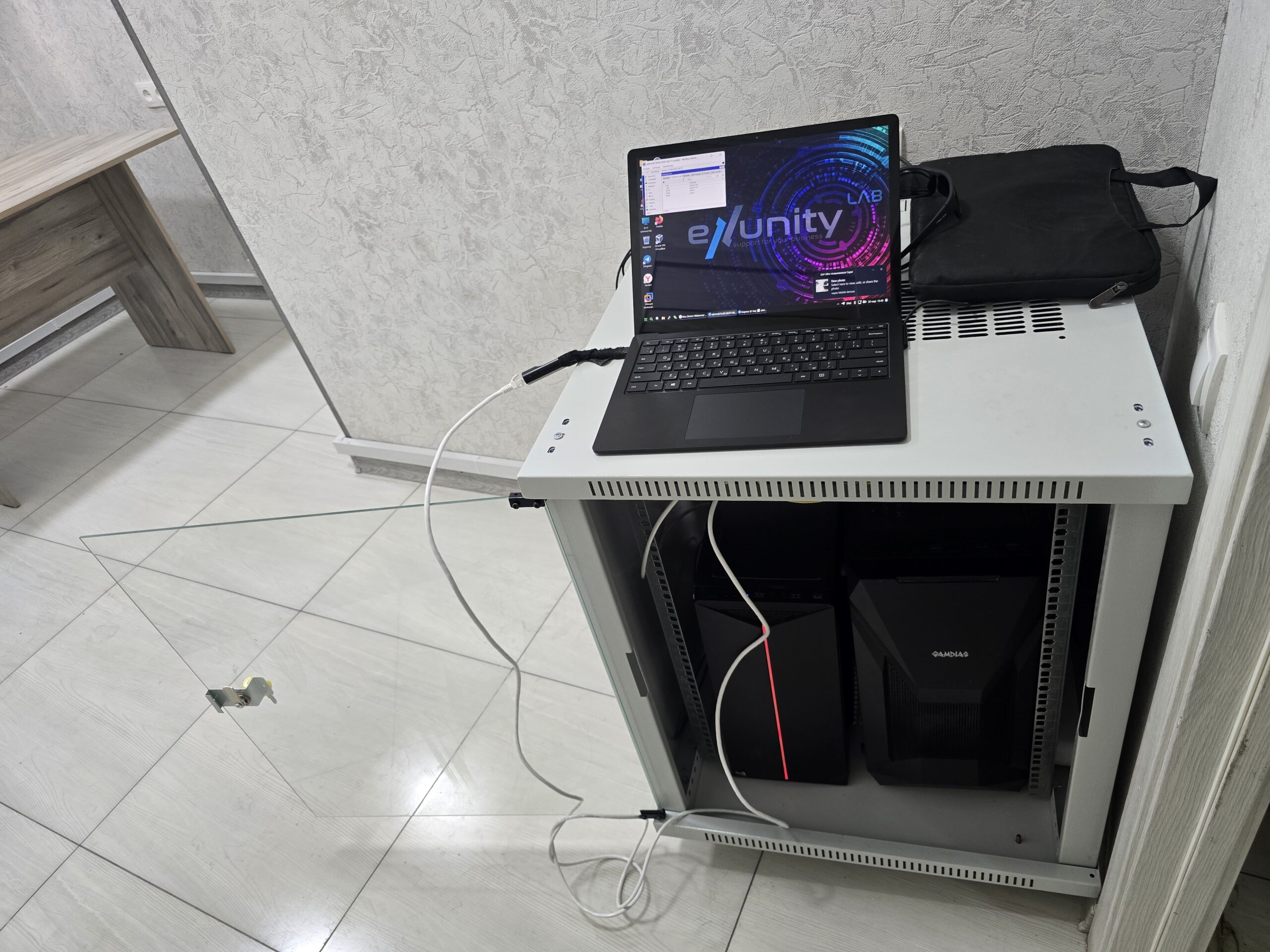Работа eXUnity LAB